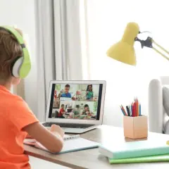 Jak skutecznie zorganizować zdalne nauczanie? Poradnik eksperta