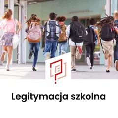 Dzieci biegnące do szkoły z plecakami.