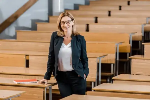 Profesor Oświaty: Twój krok po kroku do elitarnego tytułu